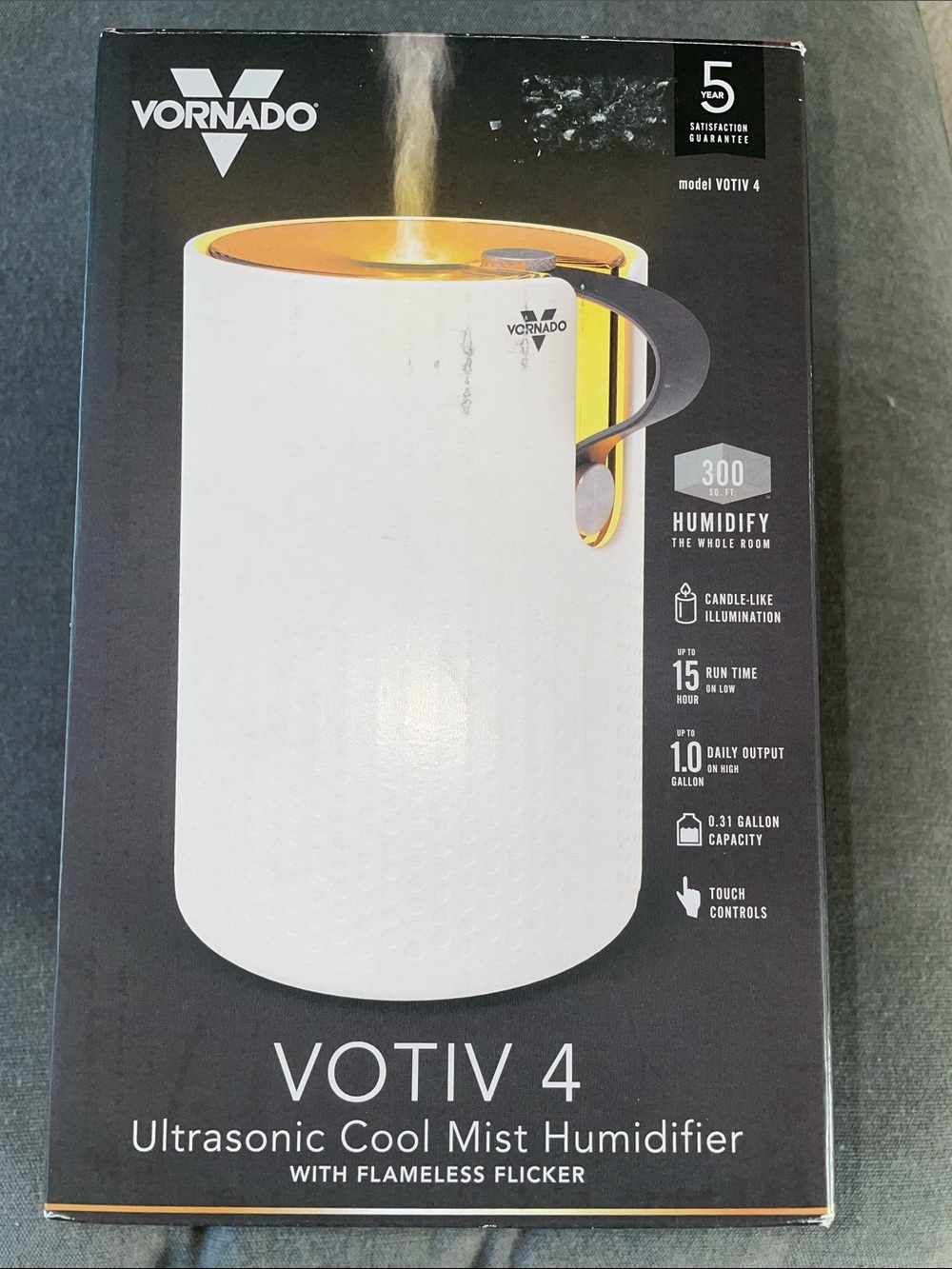 Vornado VOTIV 4 White and Gold Ultrasonic Cool Mist Humidifier